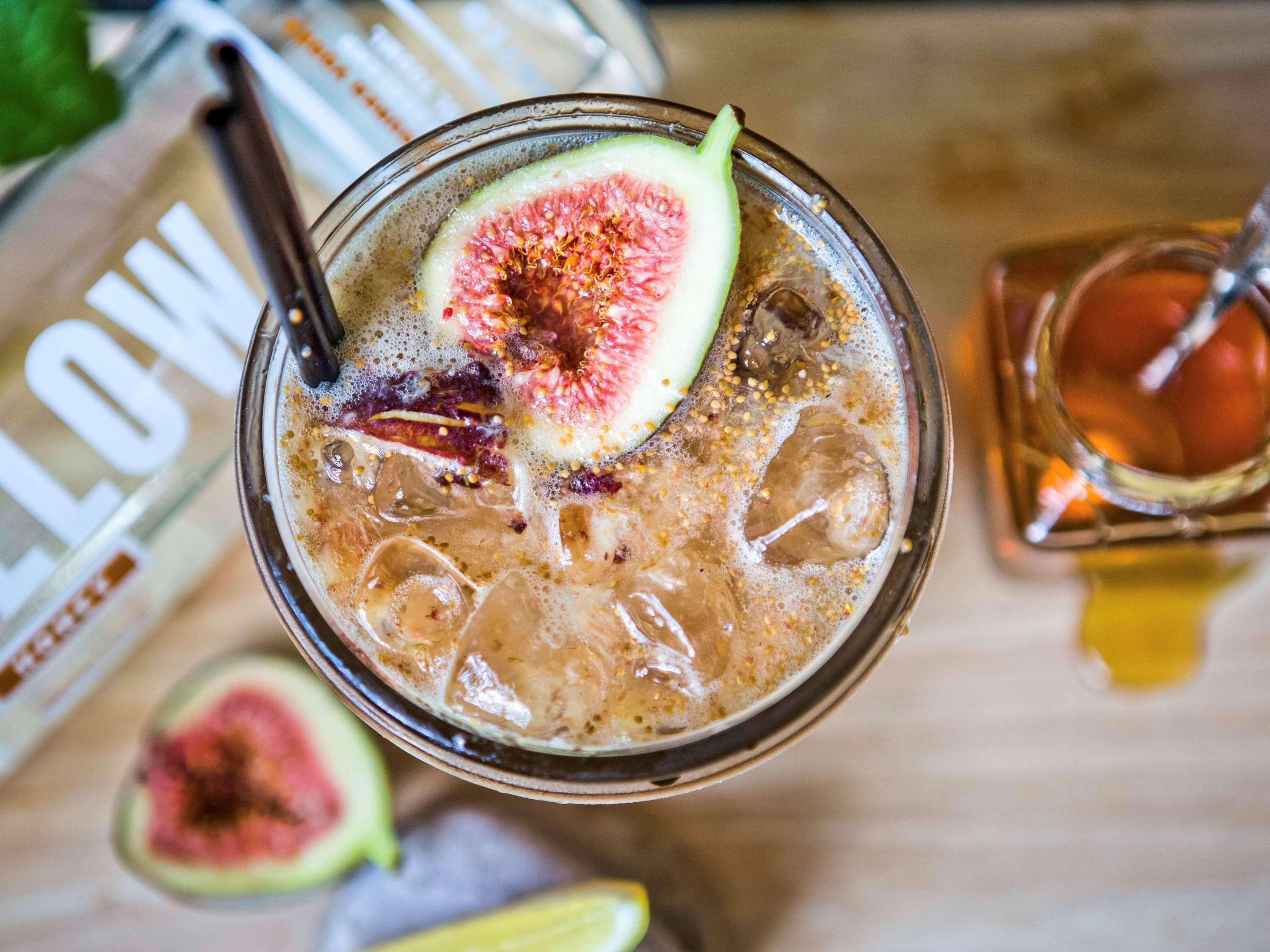 The Como Melbourne Kültér fotó A fig and honey cocktail